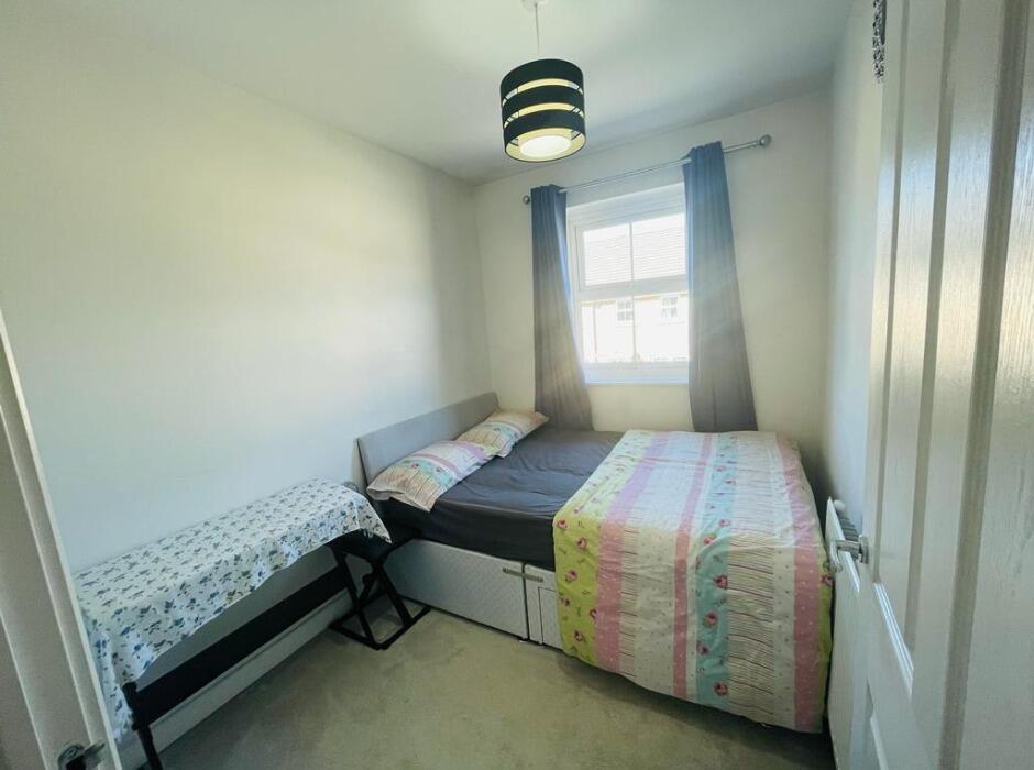 Foxglove Close, West Drayton